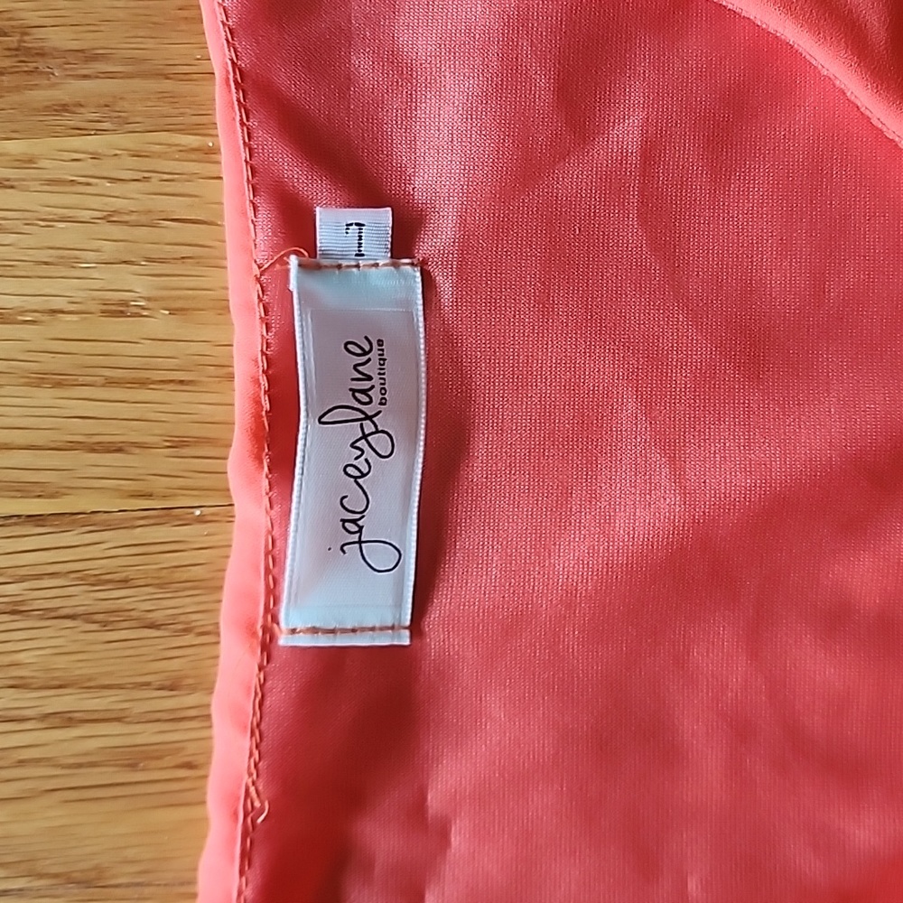 Dress - Picture 2 of 10